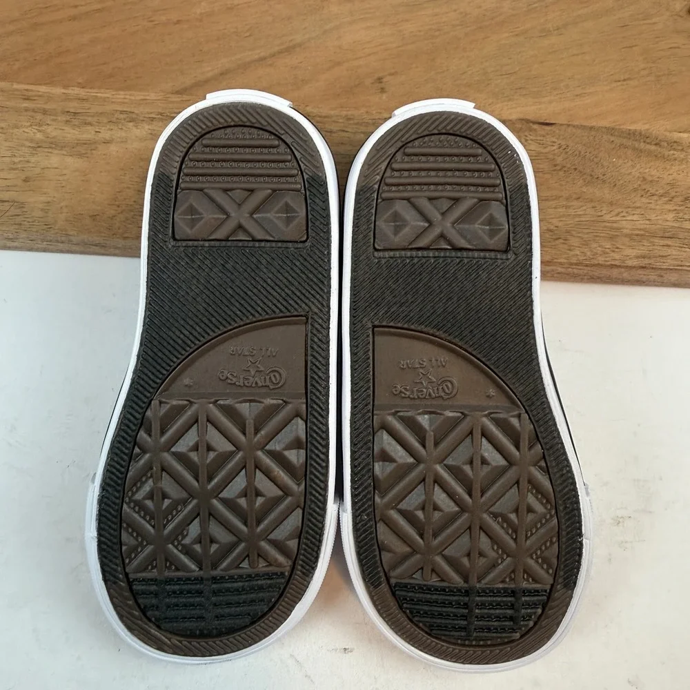 New NIB Little Kids Converse Chuck‎ Taylor All Star Madison OX Sneaker 8 C